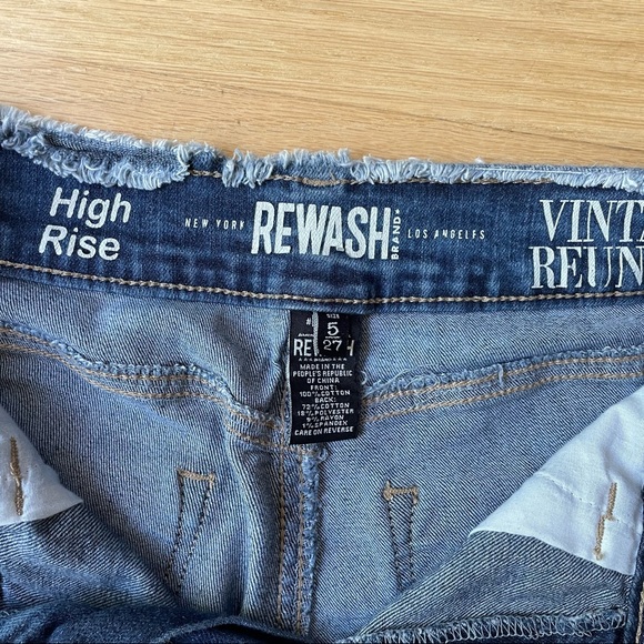 Vintage Reunion High Rise Distressed Denim Shorts Size 5 / 27 EUC - Picture 2 of 7